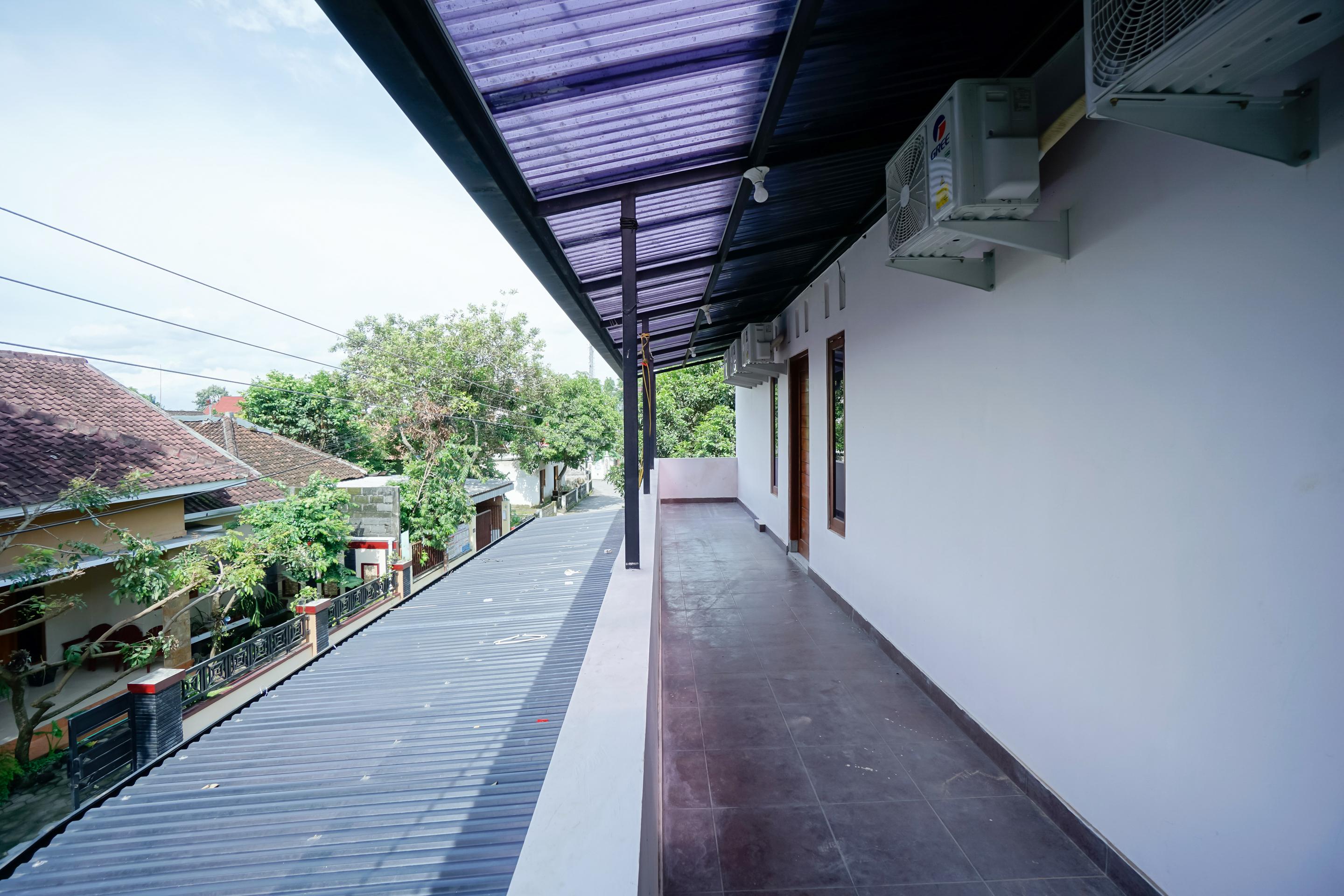 Reddoorz Syariah At Falisha Umy Ngabean Ngoại thất bức ảnh