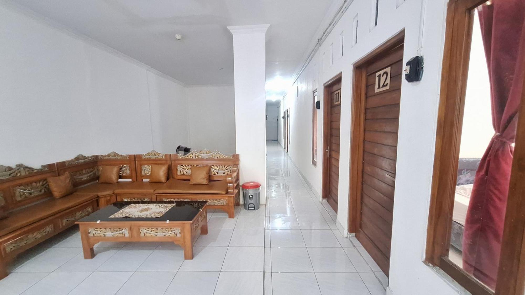 Reddoorz Syariah At Falisha Umy Ngabean Ngoại thất bức ảnh