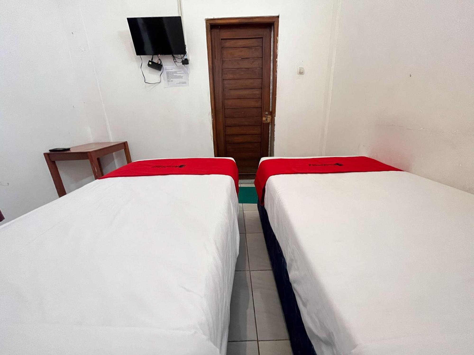 Reddoorz Syariah At Falisha Umy Ngabean Ngoại thất bức ảnh